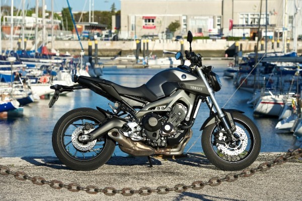 Nova naked Yamaha MT-09 FZ-09 Brasil