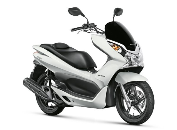 Nova Honda PCX DLX 2015