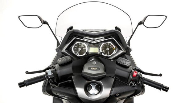 Yamaha TMax Iron Max2015