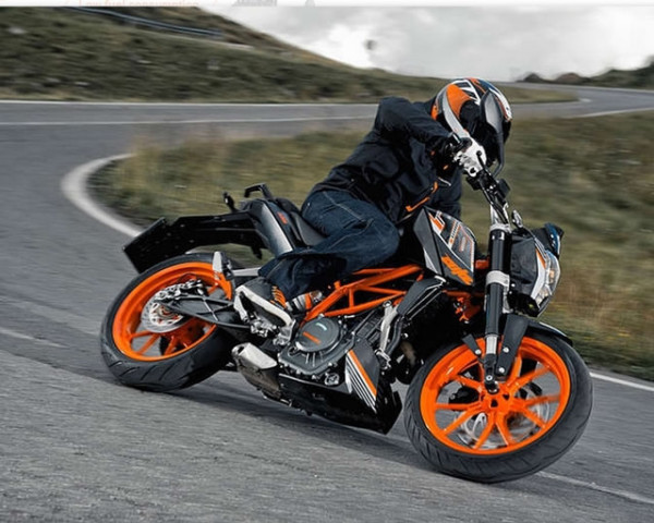 KTM Duke 390 chega ao Brasil