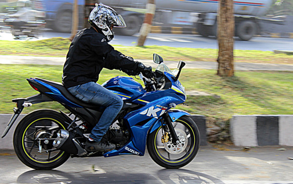 2015-suzuki-gixxer-sf-review