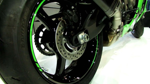 salao-duas-rodas-kawasaki-2015-zx-10r