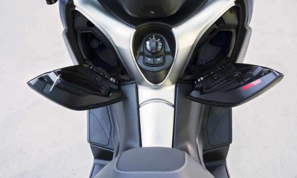 Yamaha X-Max 400 2018 porta-objetos