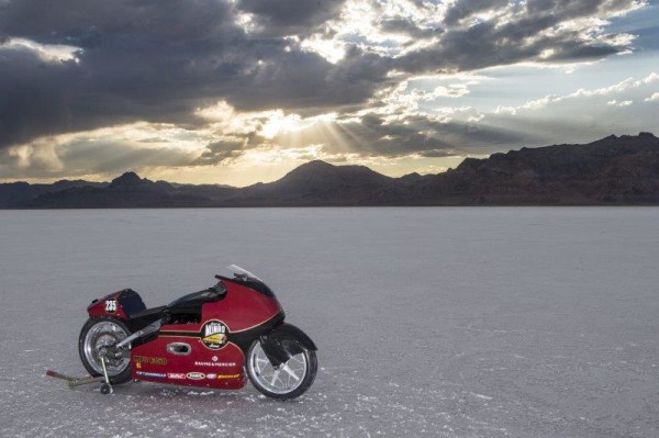 Indian Scout 299kmh bonneville