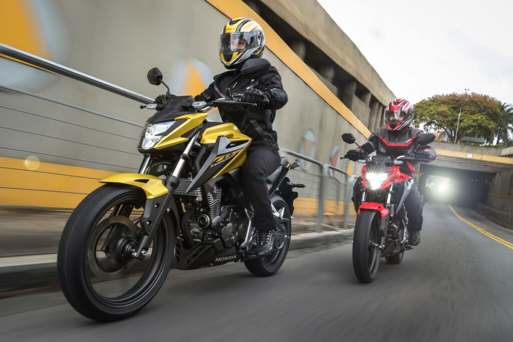 Preço oficial da nova CB 300F Twister 2023 é divulgado Motorede