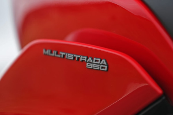 Nova Ducati Multistrada 950 no Brasil logo