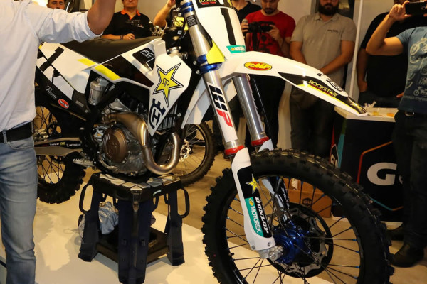 inedita_husqvarna_fc_450_rockstar