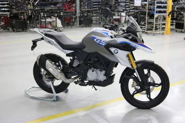 04-bmw-310gs-fabrica