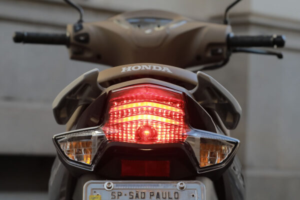 Honda-BIZ125-2021-05