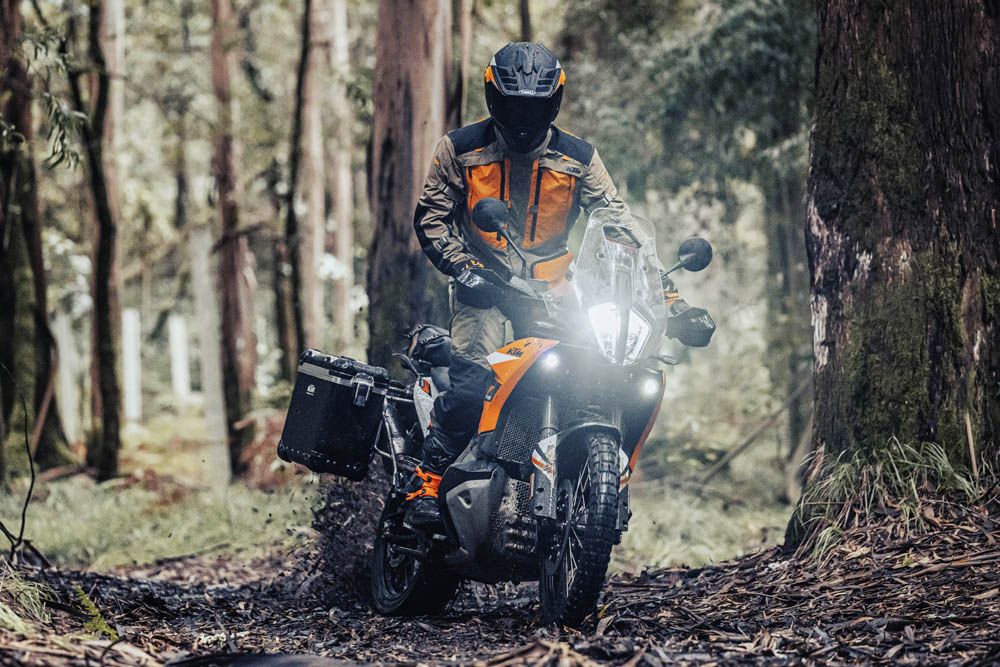 Nova aventureira KTM 890 S 2024 no Brasil